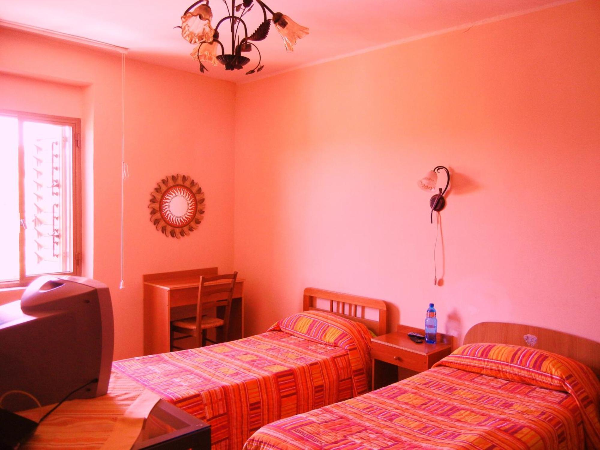 B&B La Pineta Ρέτζιο ντι Καλάμπρια Εξωτερικό φωτογραφία